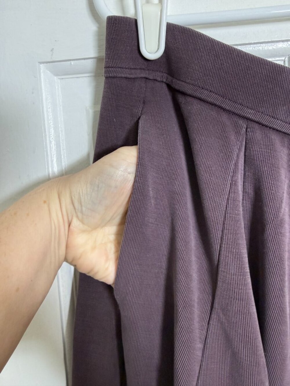 OGL Sandwashed Lyocell Blend Volume Skirt with Pockets - Dark Grey Purple - Picture 5 of 6